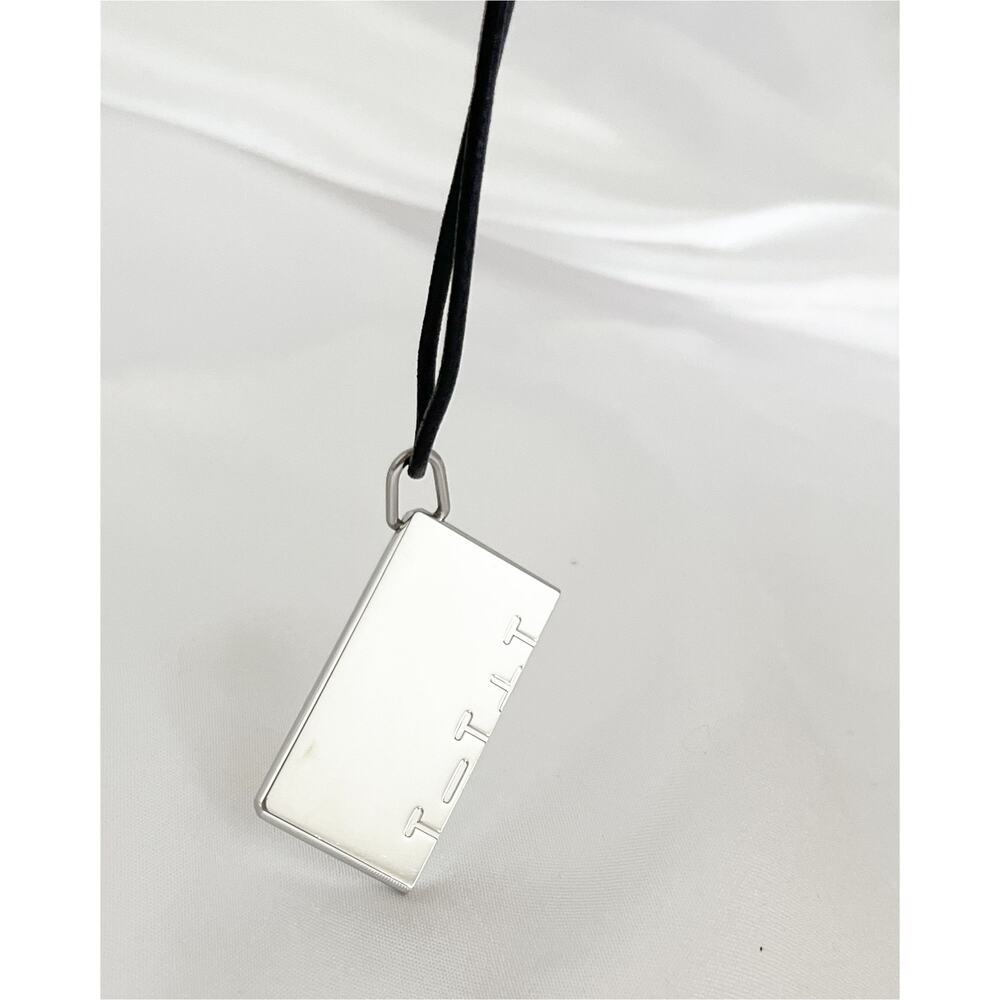HERMÈS Symbole Amour Pendant Necklace Leather Pre Owned - Picture 7 of 13